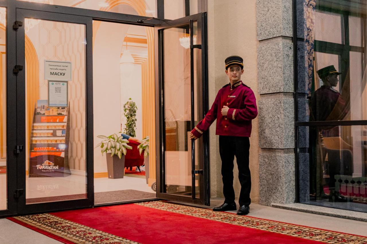 Boutique Hotel Silk Way Turkistan Bagian luar foto