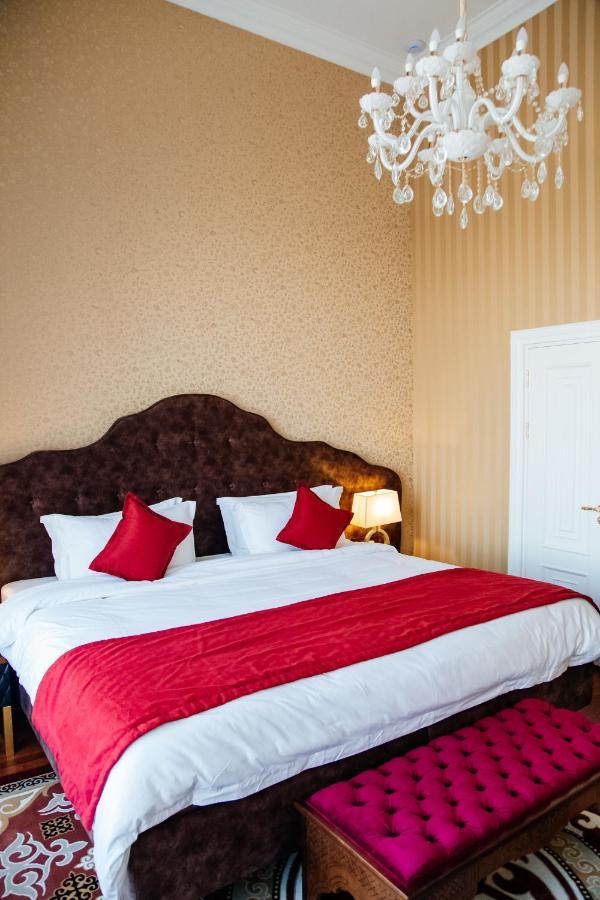 Boutique Hotel Silk Way Turkistan Bagian luar foto